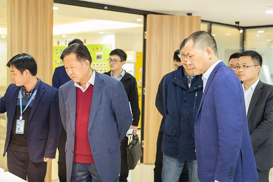 浙江智能制造专家委员会主任毛光烈一行莅临巨感物联考察指导工作