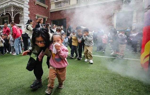 巨感科技消防图片